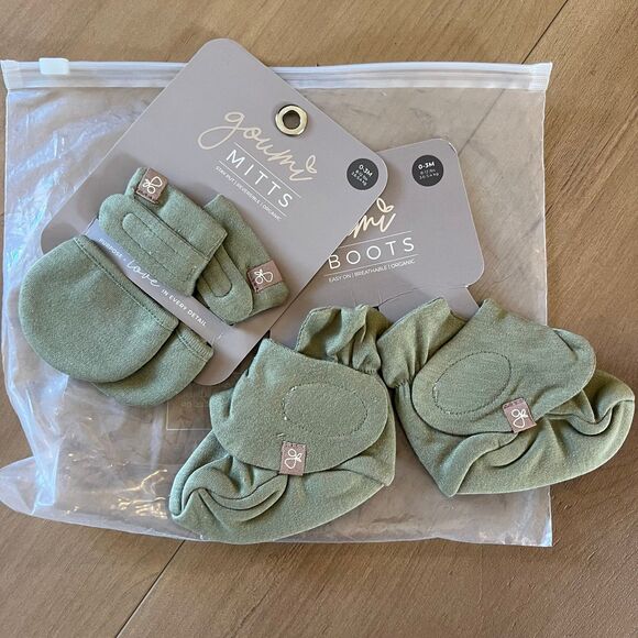 NWT Goumi Kids Artichoke Baby Mitts Boots SZ 0-3 mo Neutral Green Bamboo Organic - Picture 1 of 2